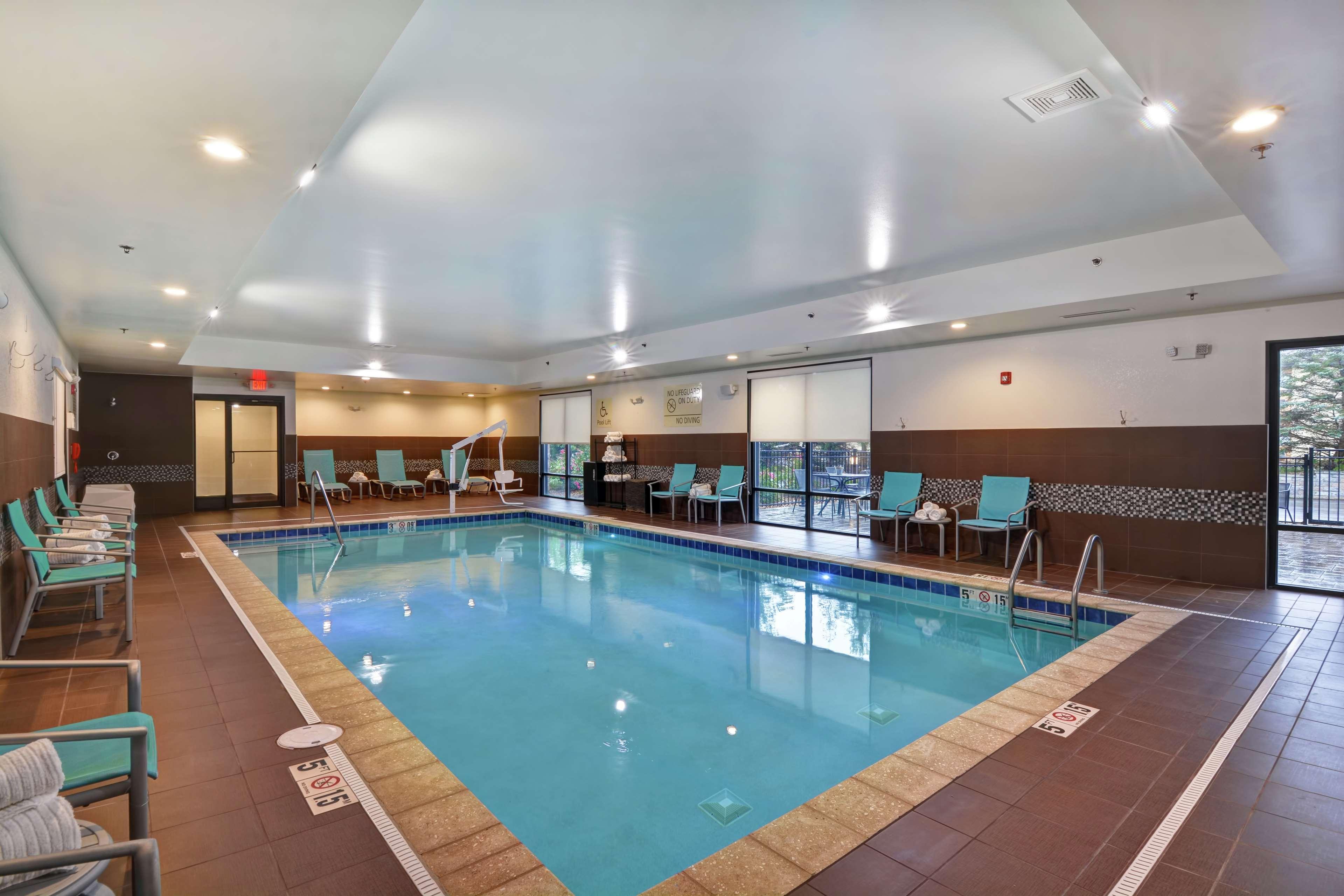Hampton Inn Suites Ashland, Ohio מראה חיצוני תמונה